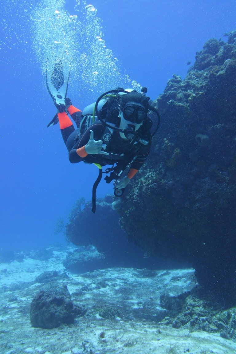 Buceo en Punta Cana — Buzos Certificados
